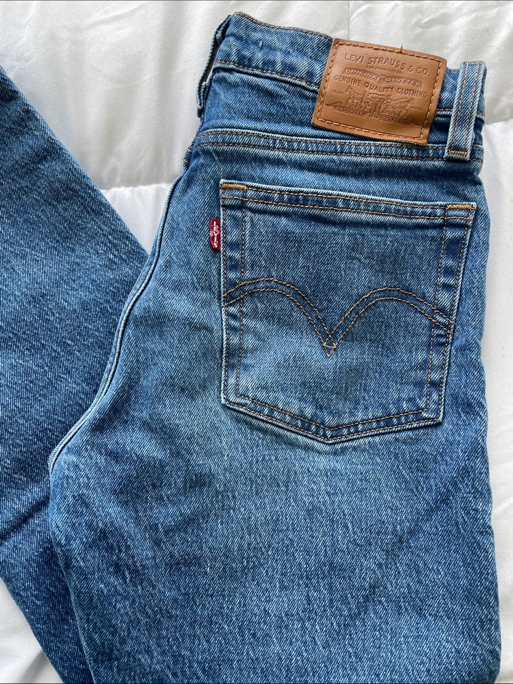 Levi's wedgie straight Medium Blue Jeans - Picture 2 of 6